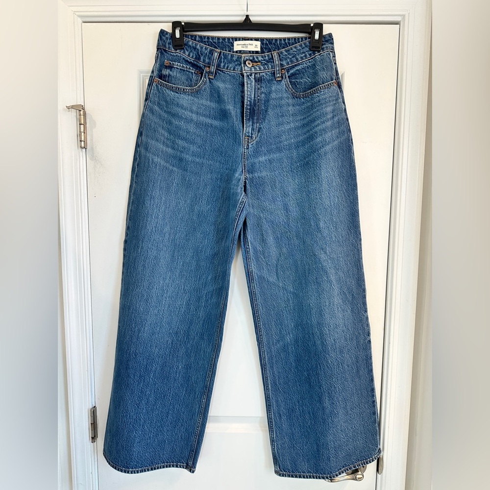Abercrombie Curve Love wide leg jeans